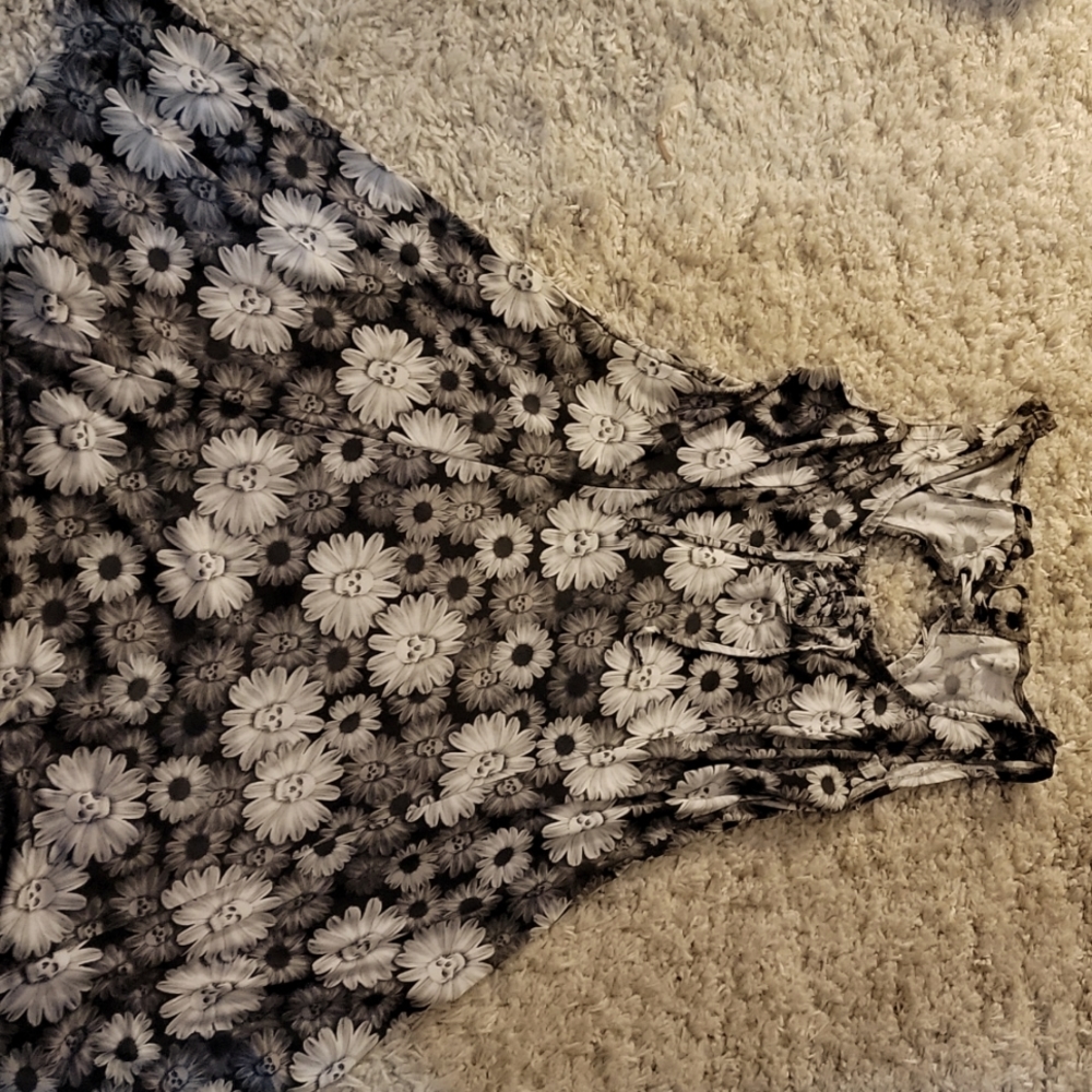 Skelton/flower petal dress